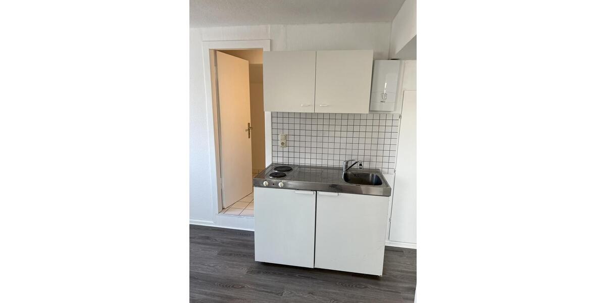 Dachgeschoßwohnung Wuppertal Elberfeld - 1 Zimmer, 28 m&sup2;, 260&euro; | Angebot:25149658