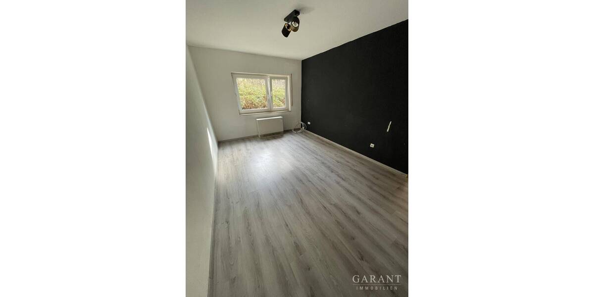 Etagenwohnung Sinsheim Waldangelloch - 3 Zimmer, 94 m&sup2;, 970&euro; | Angebot:26486441