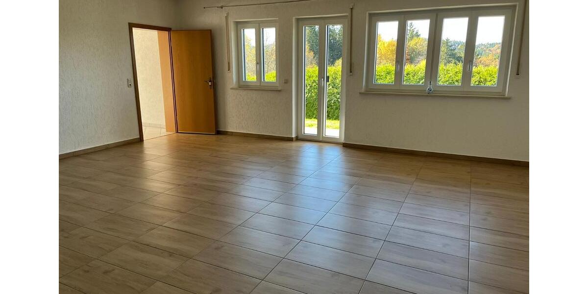 Erdgeschoßwohnung Wegscheid - 3 Zimmer, 105 m&sup2;, 590&euro; | Angebot:25017919