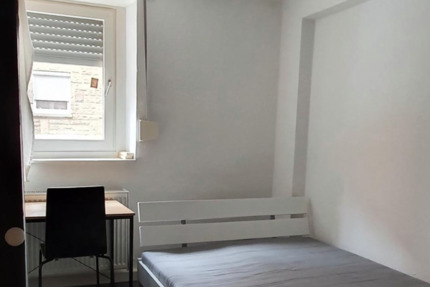 B64-EG-5 - Tolles möbliertes WG Zimmer - zentral in Stuttgart 1 zimmer