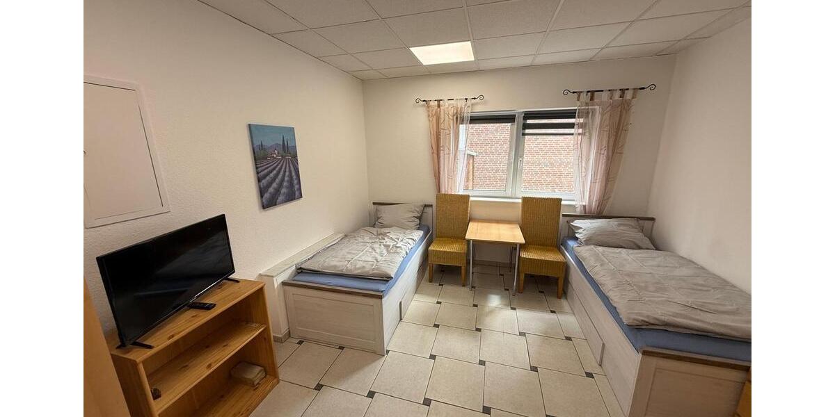 Monteurzimmer – Einzel- und Doppelzimmer - eigene Dusche u. Küche 1 zimmer