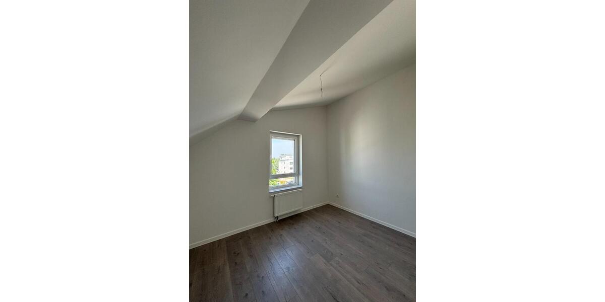 Erstbezug! 123 Zimmer Wohnung zur Verfügung 3 zimmer