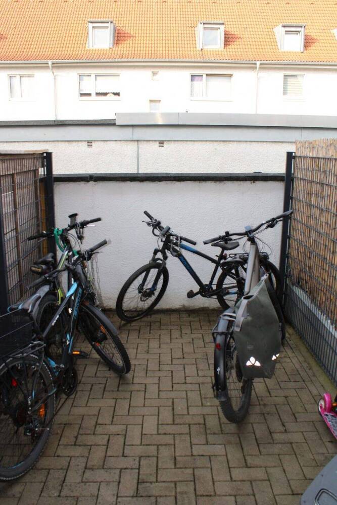 !!! MODERNE 4 Zimmerwohnung MIT LOGGIA(15 m²) !!!