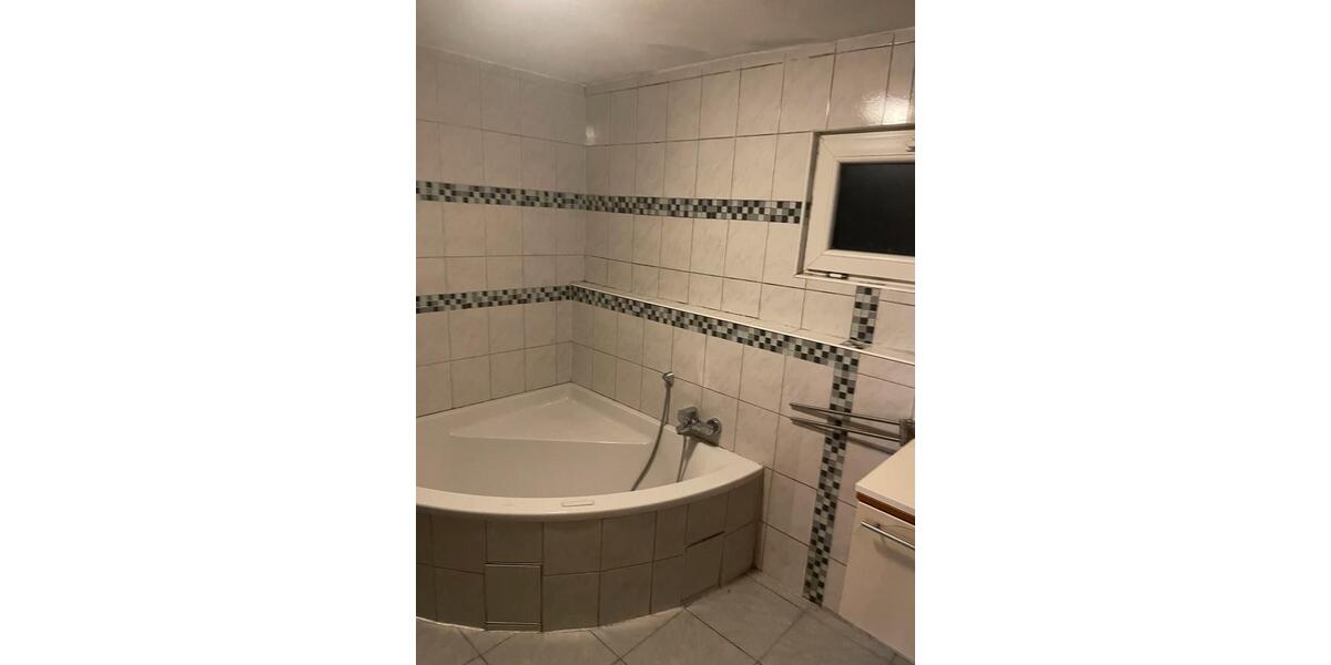 Etagenwohnung Büren - 5 Zimmer, 145 m&sup2;, 1.450&euro; | Angebot:26615563