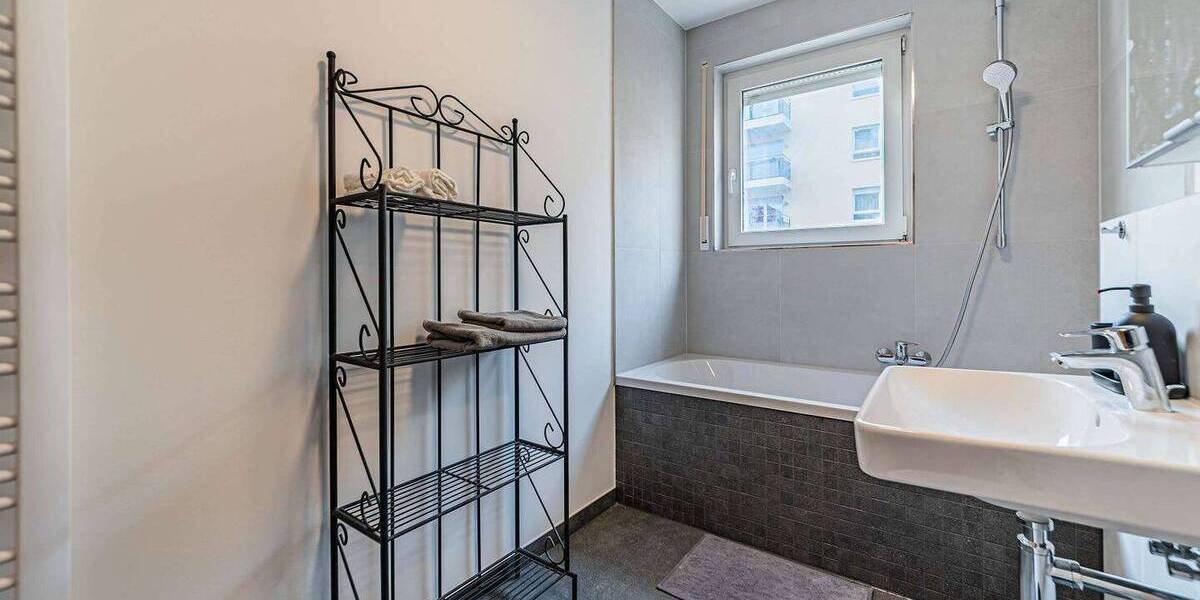 Etagenwohnung Frankfurt am Main Bockenheim - 2 Zimmer, 63 m&sup2;, 1.630&euro; | Angebot:25926617