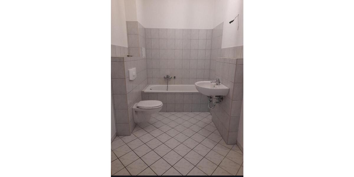 Etagenwohnung Querfurt - 2 Zimmer, 74 m&sup2;, 410&euro; | Angebot:24468169