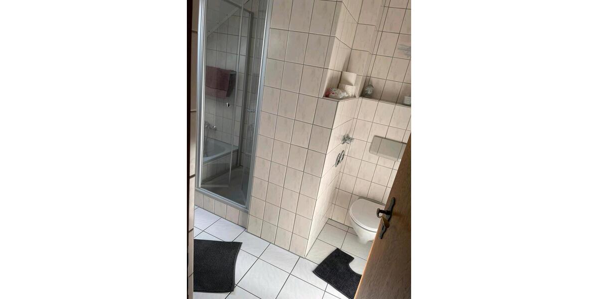 Dachgeschoßwohnung Reinheim - 2 Zimmer, 60 m&sup2;, 700&euro; | Angebot:26023564