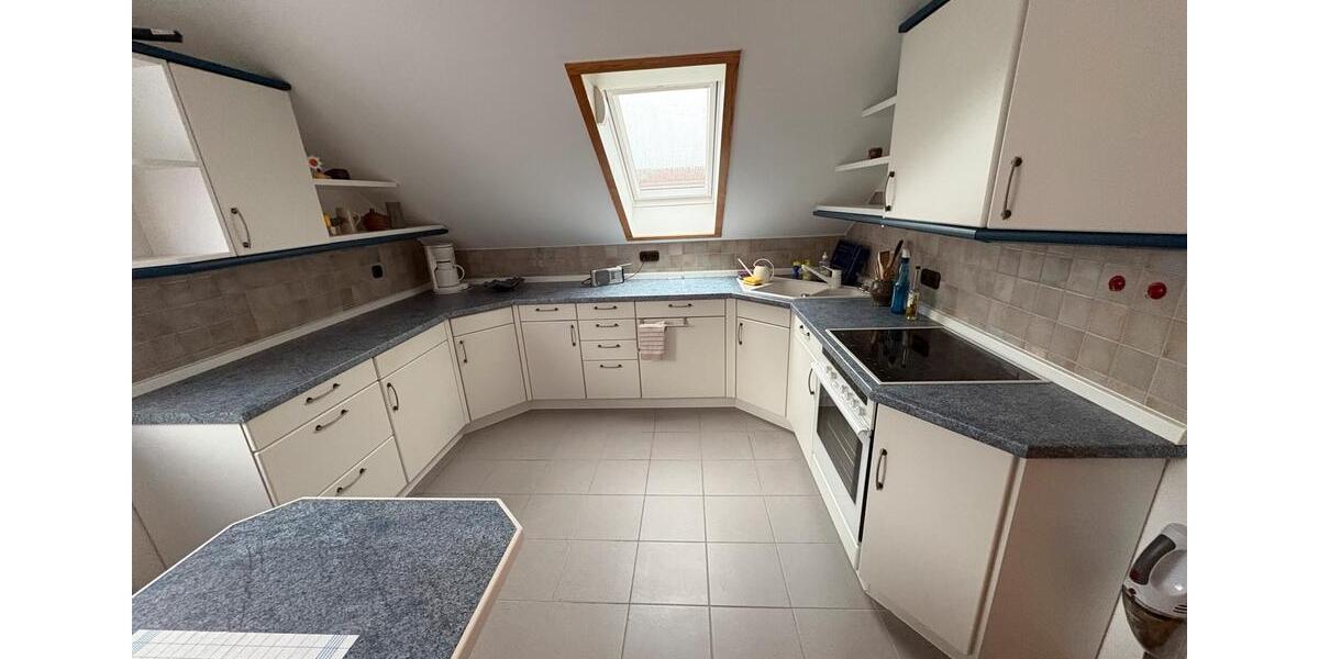 Dachgeschoßwohnung Eckersdorf - 2 Zimmer, 70 m&sup2;, 1.000&euro; | Angebot:24705396