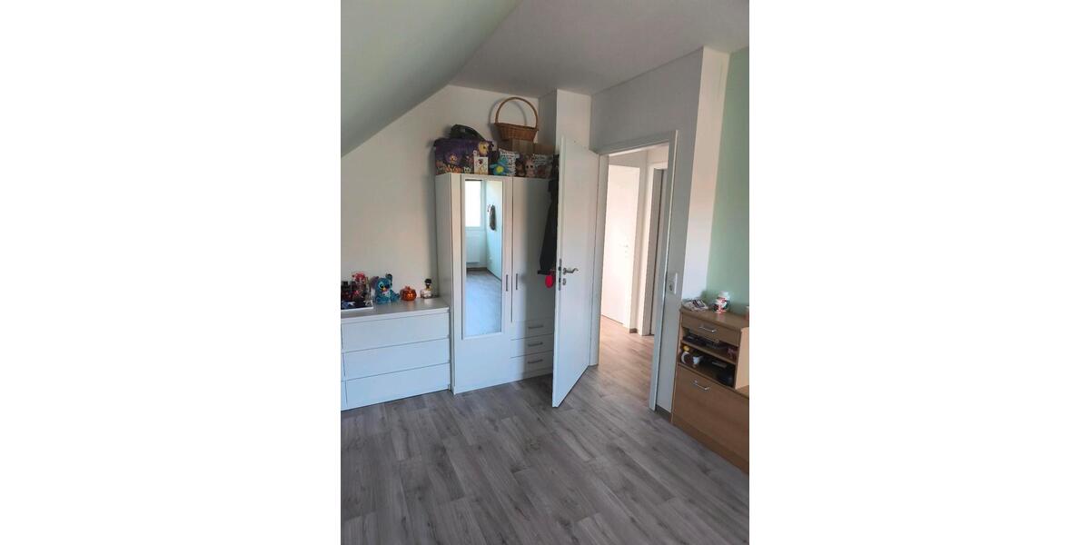 Dachgeschoßwohnung Haundorf - 3 Zimmer, 100 m&sup2;, 1.000&euro; | Angebot:24224716