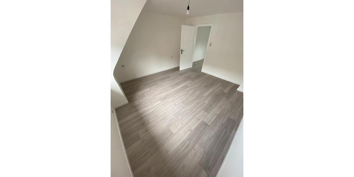 2 Zimmer Wohnung, renoviert, Stuttgart-Mühlhausen 2 zimmer