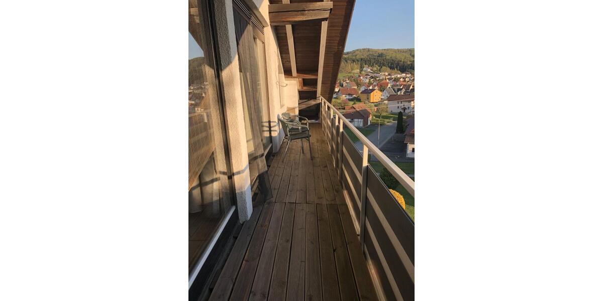 Dachgeschoßwohnung Sulz am Neckar - 3 Zimmer, 100 m&sup2;, 810&euro; | Angebot:26006355