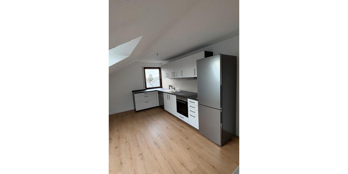 Dachgeschoßwohnung Dornstetten - 4 Zimmer, 99 m&sup2;, 1.050&euro; | Angebot:25163250