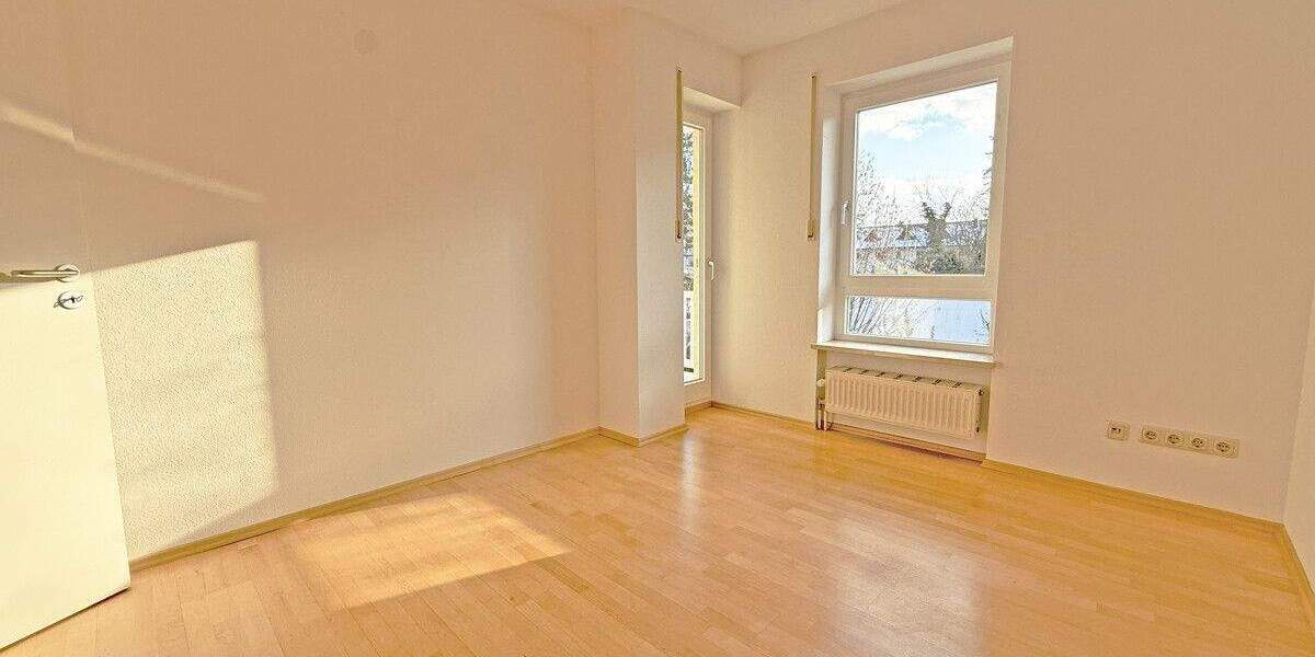 Doppelhaushälfte Neuried - 6 Zimmer, 135 m&sup2;, 2.820&euro; | Angebot:24656010