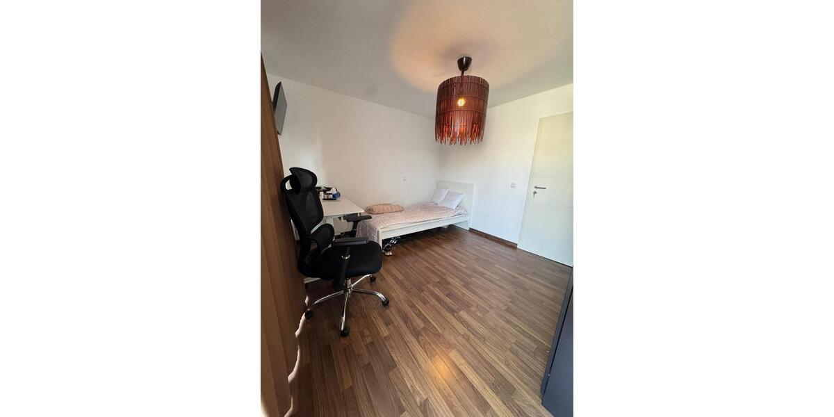 Wohnen auf Zeit Böblingen Dagersheim - 6 Zimmer, 13 m&sup2;, 640&euro; | Angebot:26023691