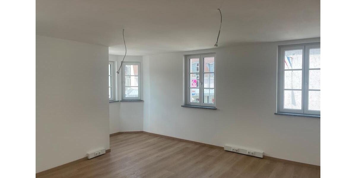 Etagenwohnung Neunburg vorm Wald - 3 Zimmer, 115 m&sup2;, 990&euro; | Angebot:26036581