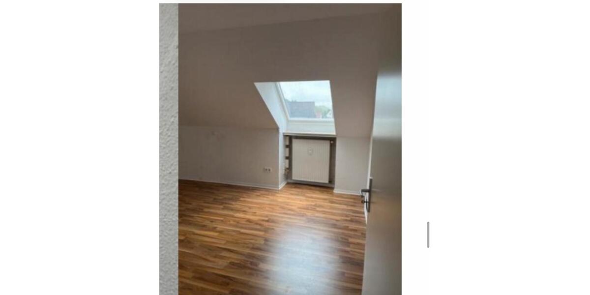 Dachgeschoßwohnung Dortmund Brackel - 3 Zimmer, 79 m&sup2;, 880&euro; | Angebot:26056081