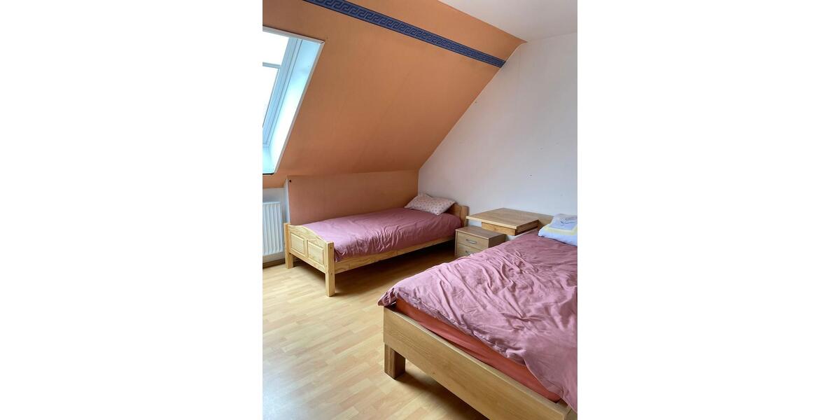 Wohnen auf Zeit Seelze - 5 Zimmer, 156 m&sup2;, 400&euro; | Angebot:25341697