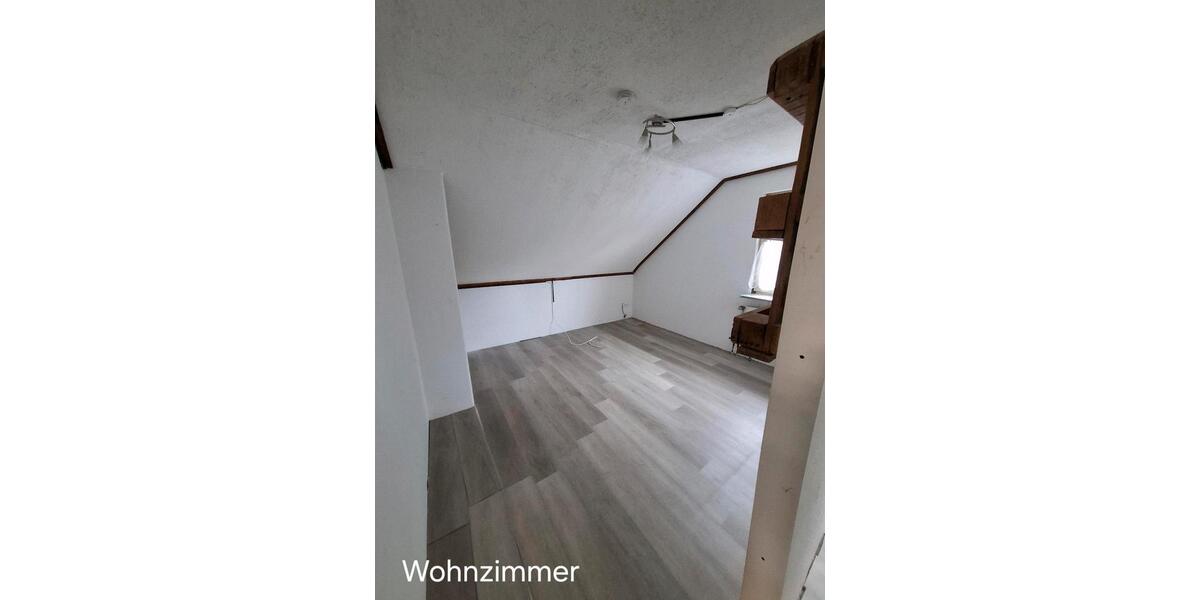 Dachgeschoßwohnung Langfurth - 3.5 Zimmer, 75 m&sup2;, 750&euro; | Angebot:26482746