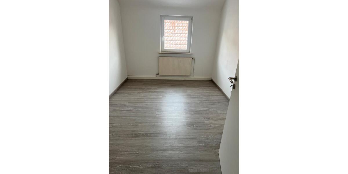 Dachgeschoßwohnung Rottweil - 1.5 Zimmer, 38 m&sup2;, 390&euro; | Angebot:24394282