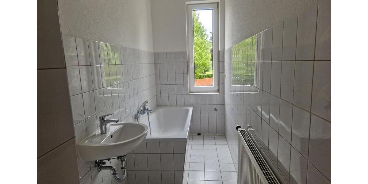 Erdgeschoßwohnung Schönebeck (Elbe) - 3 Zimmer, 62 m&sup2;, 375&euro; | Angebot:24749372