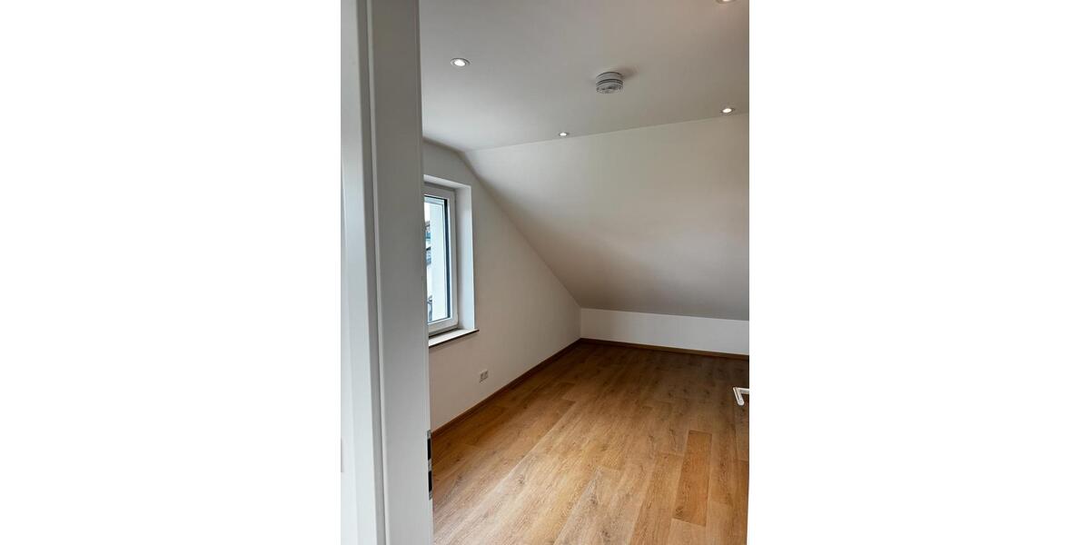 Etagenwohnung Neuburg an der Donau - 3 Zimmer, 85 m&sup2;, 935&euro; | Angebot:26561817