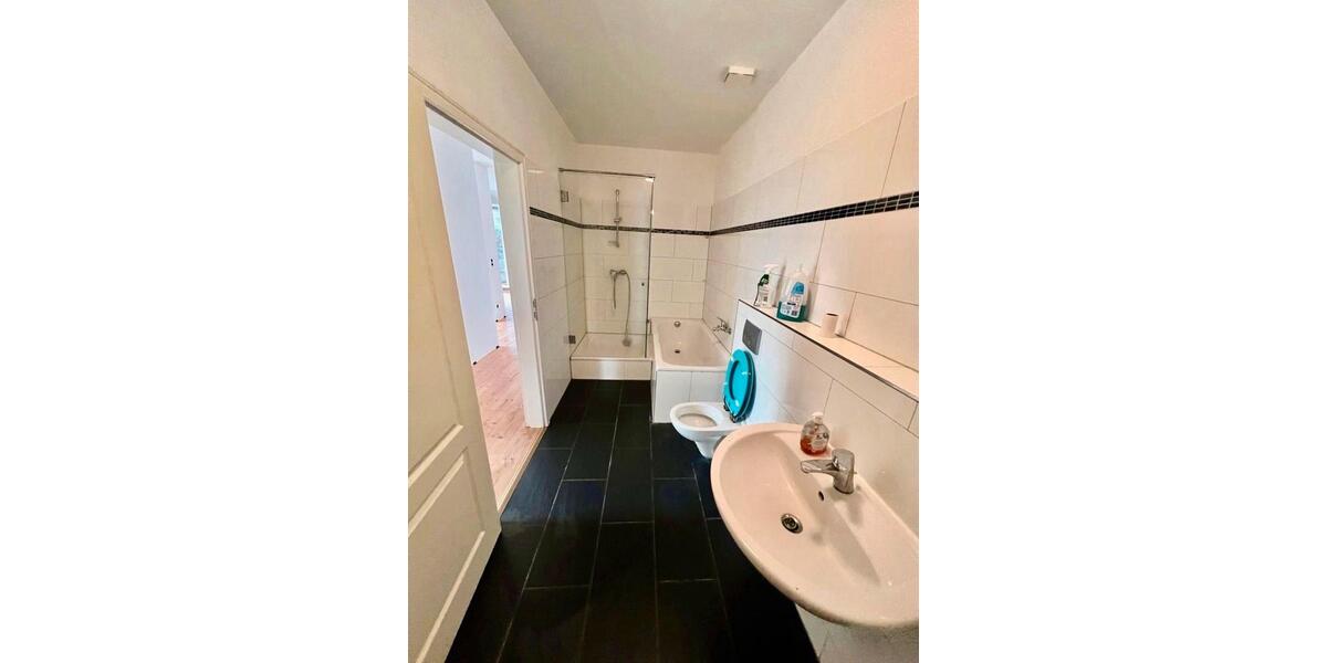 Erdgeschoßwohnung Offenbach am Main - 4 Zimmer, 105 m&sup2;, 1.350&euro; | Angebot:26121930