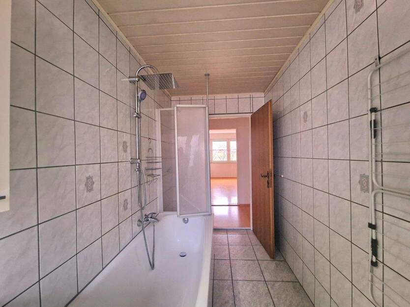 Ruhige Lage, schöne 2 Zimmer Wohnung mit Balkon im Niebelungenviertel 2 zimmer