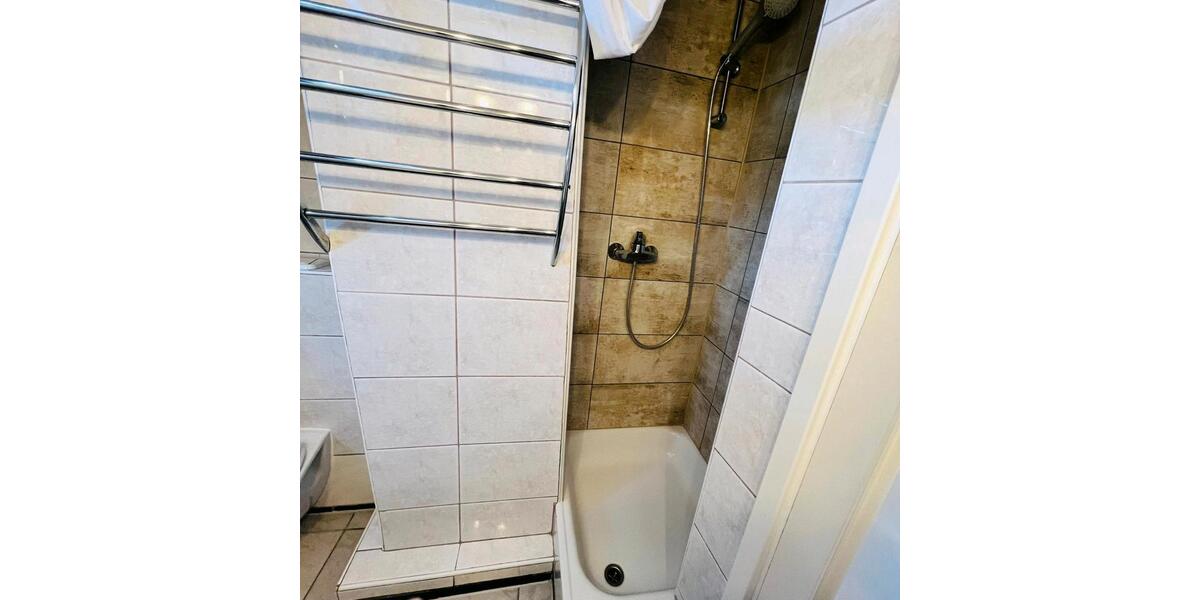 Dachgeschoßwohnung Singen (Hohentwiel) - 1 Zimmer, 35 m&sup2;, 690&euro; | Angebot:26469782