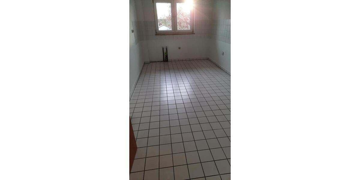 Etagenwohnung Wanzleben-Börde Börde - 3 Zimmer, 81 m&sup2;, 450&euro; | Angebot:25320662