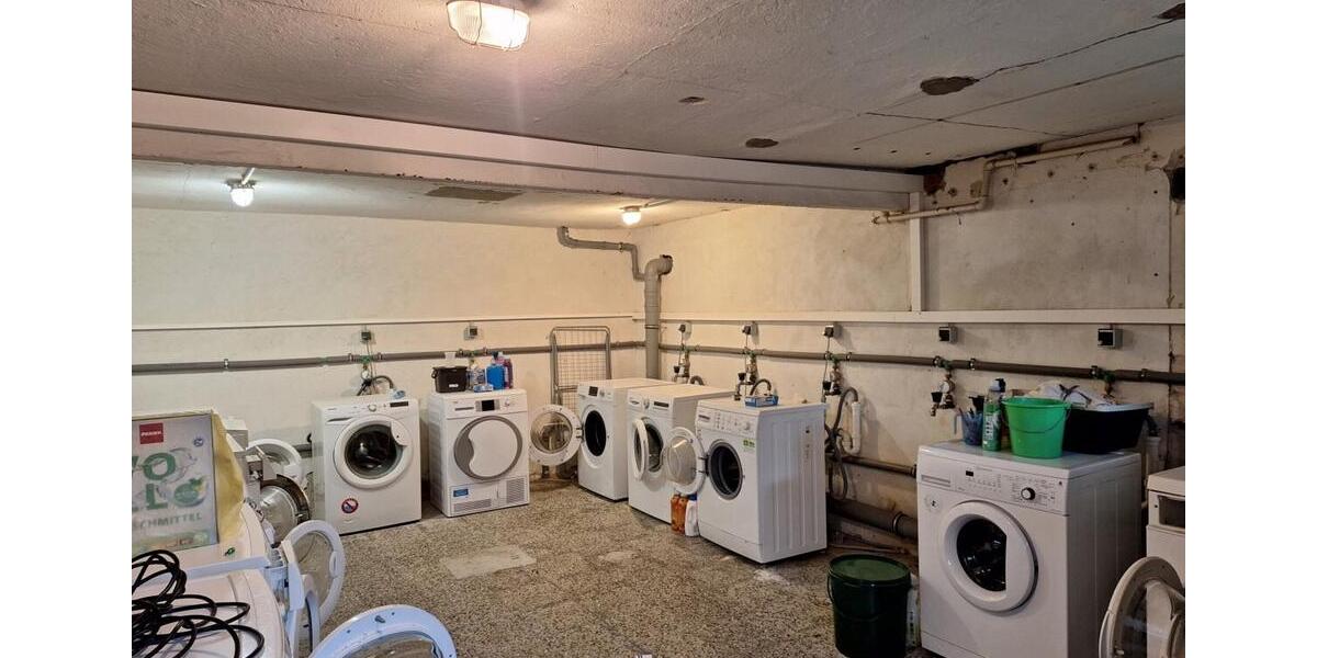 Etagenwohnung Großschirma - 2 Zimmer, 43 m&sup2;, 260&euro; | Angebot:26384040
