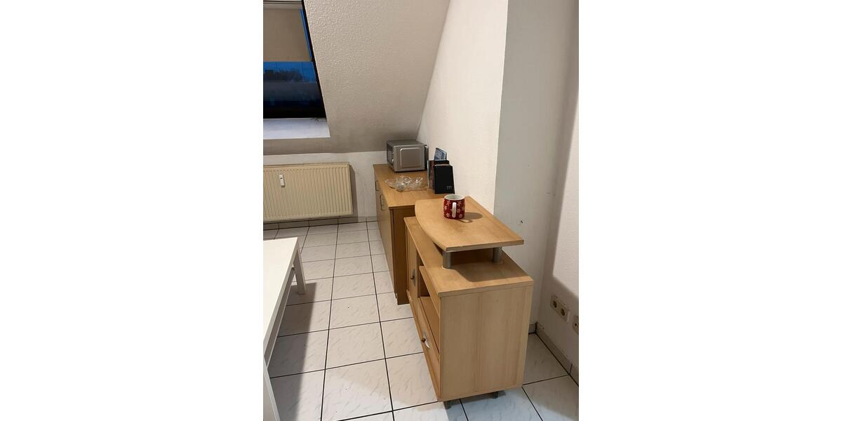Dachgeschoßwohnung Essen Stadtbezirk V - 1 Zimmer, 29 m&sup2;, 350&euro; | Angebot:25152084