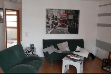 Dachgeschosswohnung frei in Waldhölzbach 1 zimmer