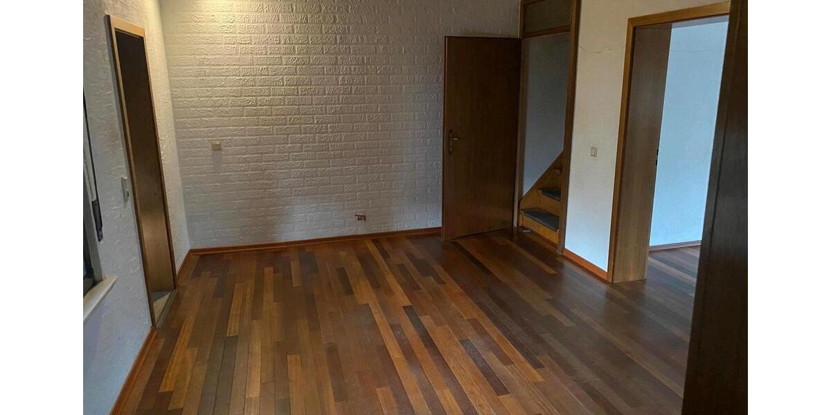 Maisonettenwohnung Hürth - 4 Zimmer, 120 m&sup2;, 1.700&euro; | Angebot:24606643