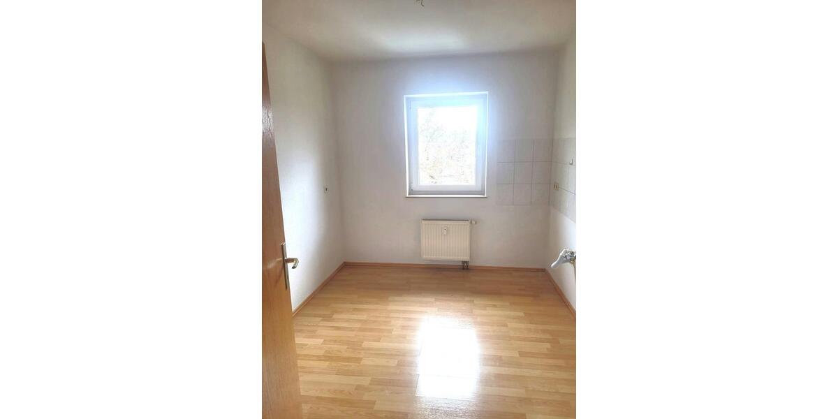 Etagenwohnung Neustadt bei Coburg - 78 Zimmer, 580 m&sup2;, 580&euro; | Angebot:26246920