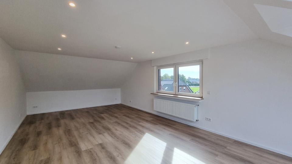Dachgeschoßwohnung Rietberg - 3 Zimmer, 80 m&sup2;, 975&euro; | Angebot:25255759