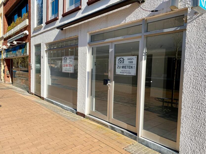 Gewerbefläche od. Laden zur Neuvermietung ... Fußgängerzone in Rendsburg !