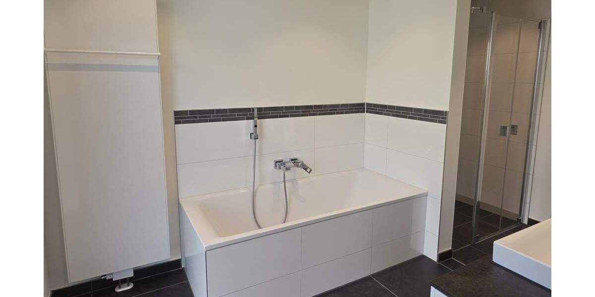 Etagenwohnung Döbeln - 4 Zimmer, 125 m&sup2;, 1.252&euro; | Angebot:25708952