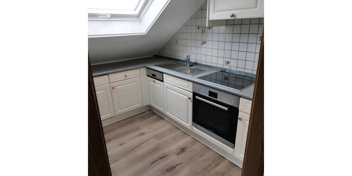 Dachgeschoßwohnung Eberdingen - 3.5 Zimmer, 64 m&sup2;, 640&euro; | Angebot:26374167