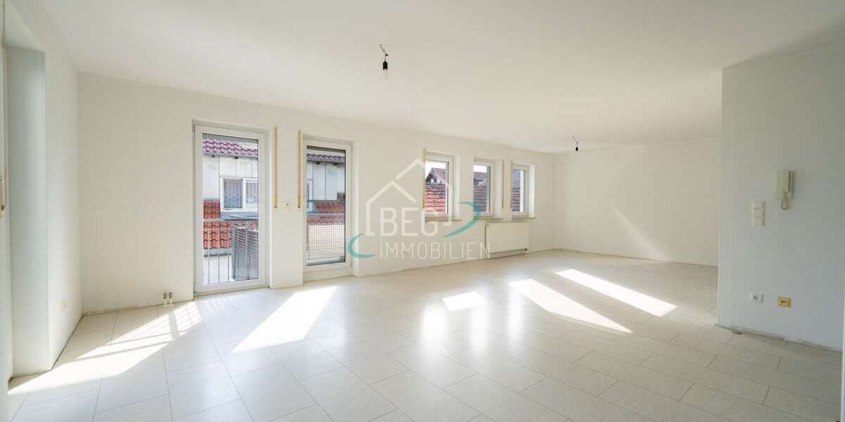 Etagenwohnung Bühlertann - 4 Zimmer, 105 m&sup2;, 1.000&euro; | Angebot:27195279
