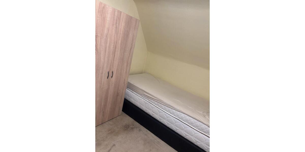 Einfamilienhaus Frankfurt am Main Sossenheim - 7 Zimmer, 200 m&sup2;, 4.100&euro; | Angebot:26040890