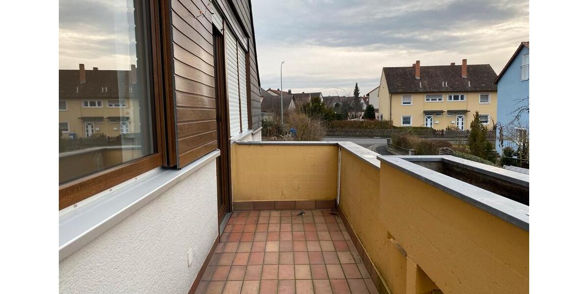 Etagenwohnung Volkach - 3 Zimmer, 91 m&sup2;, 840&euro; | Angebot:26338934