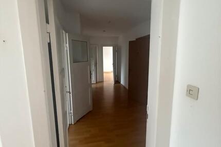 Wohnungsangebot – 4-Zimmer-Wohnung in Bremen-Neustadt zimmer