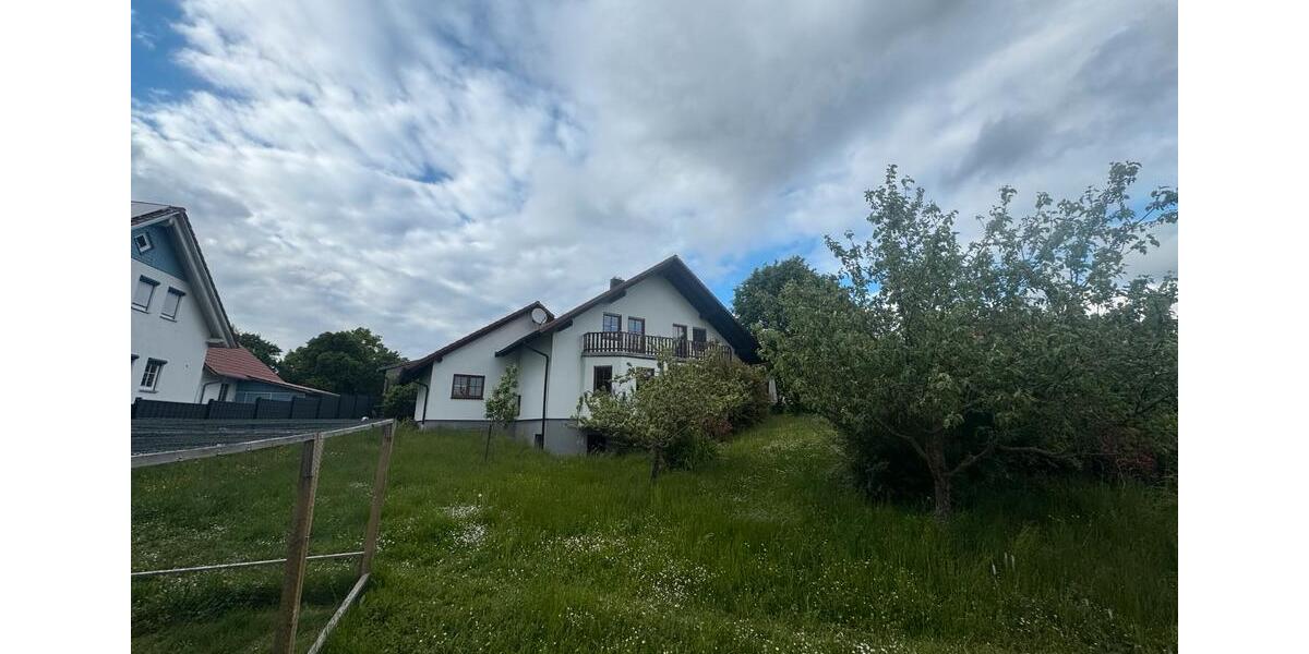 Einfamilienhaus Waldenburg - 6 Zimmer, 200 m&sup2;, 2.500&euro; | Angebot:26578743