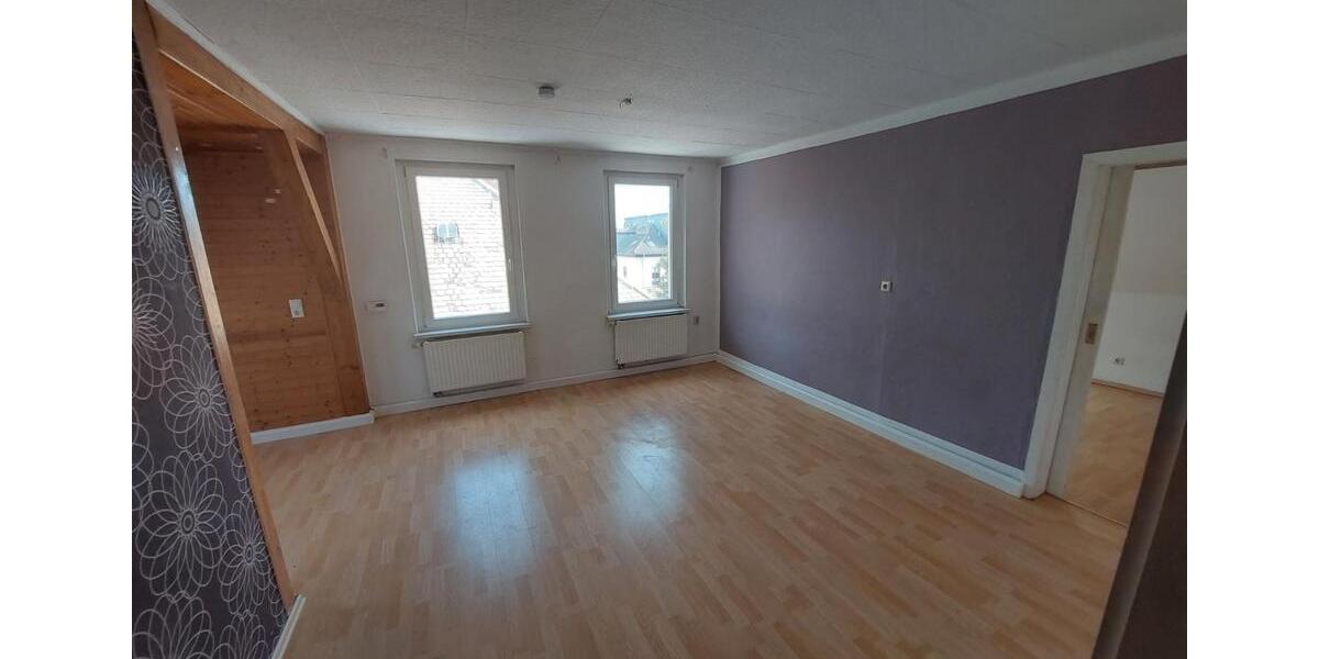 Dachgeschoßwohnung Altenburg - 2 Zimmer, 50 m&sup2;, 470&euro; | Angebot:26338481