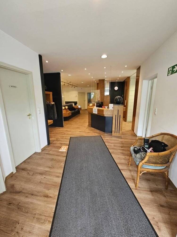 Tolle und moderne Praxisräume am Fuße am Eichenwald
