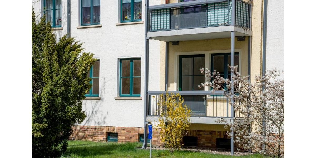 Helle 3 ZKB im EG mit Südwest-Balkon in 4-Familienhaus 3 zimmer