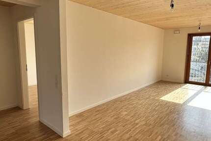 Wohnung zum Mieten in Frankfurt am Main 1.390 € 64.04 m²