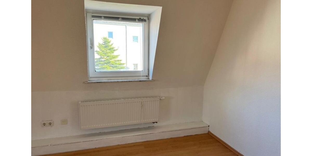 Dachgeschoßwohnung Hof Altstadt - 4 Zimmer, 85 m&sup2;, 850&euro; | Angebot:26582307