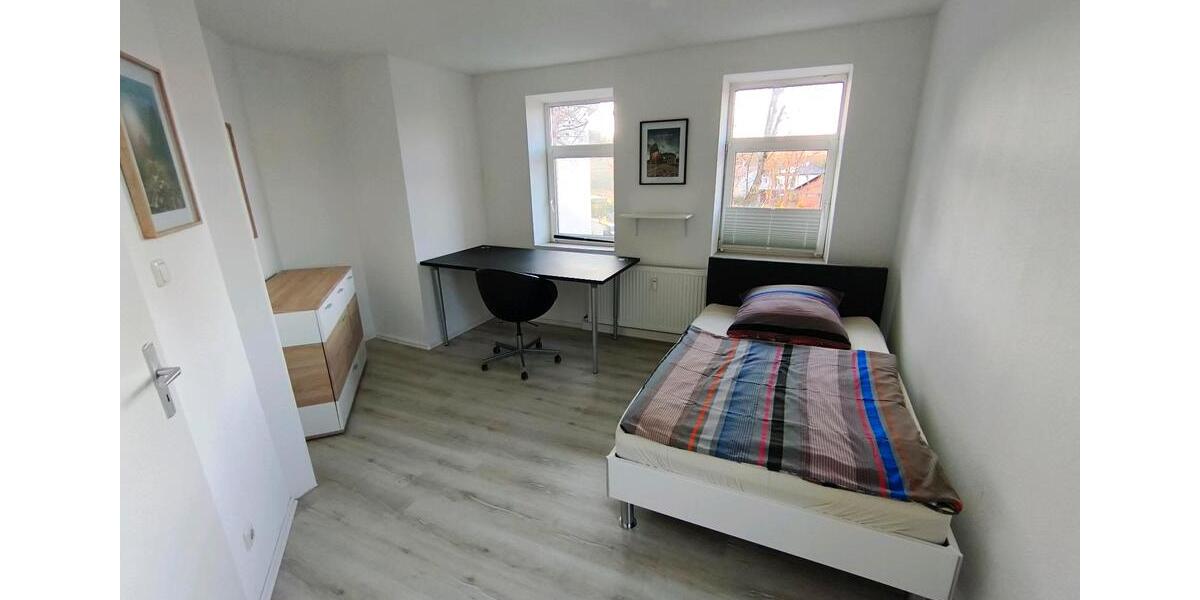 Coburg : Zentrales ,helles und möbliertes Zimmer in Studenten-WG 1 zimmer