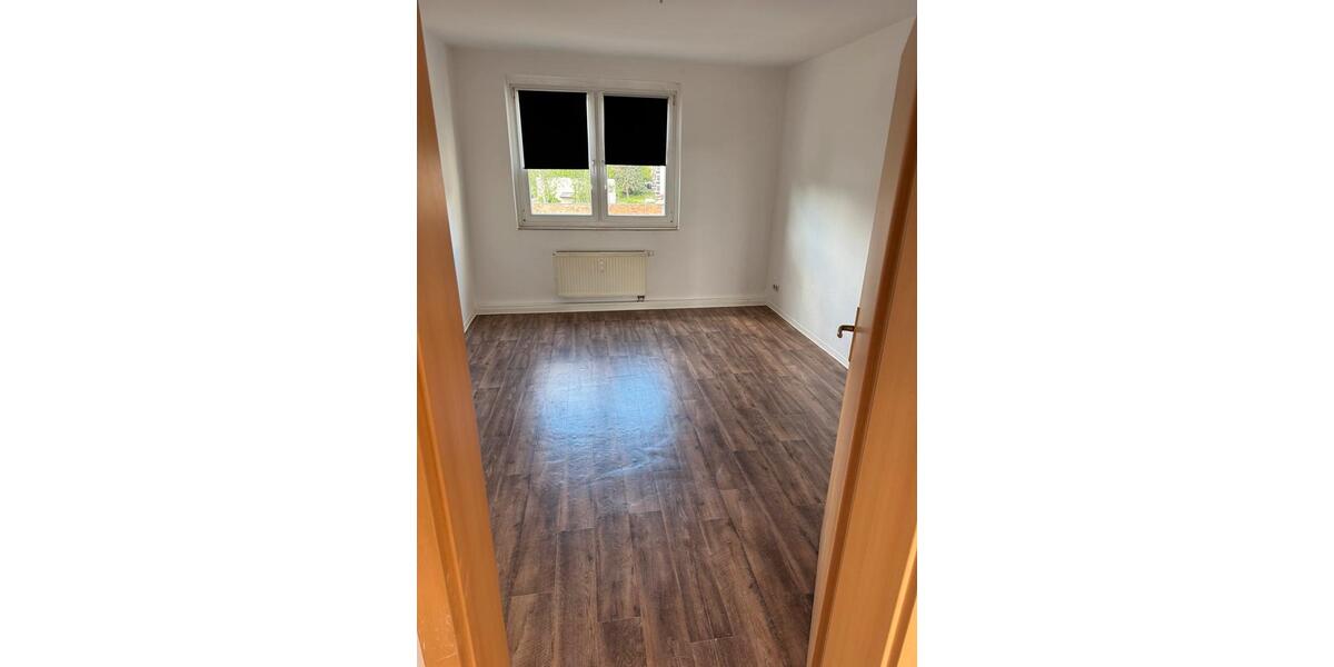 Etagenwohnung Zerbst (Anhalt) - 2 Zimmer, 50 m&sup2;, 278&euro; | Angebot:26619972
